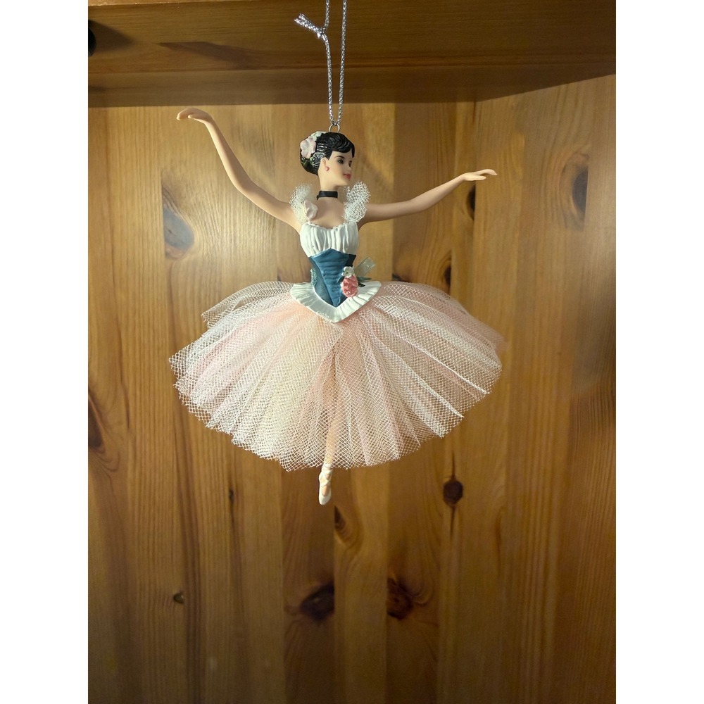 Barbie Lighter Than Air Porcelain Ballerina Ornament 2001 Avon Collectible